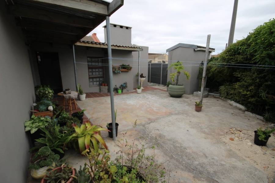 3 Bedroom Property for Sale in The Connifers Western Cape